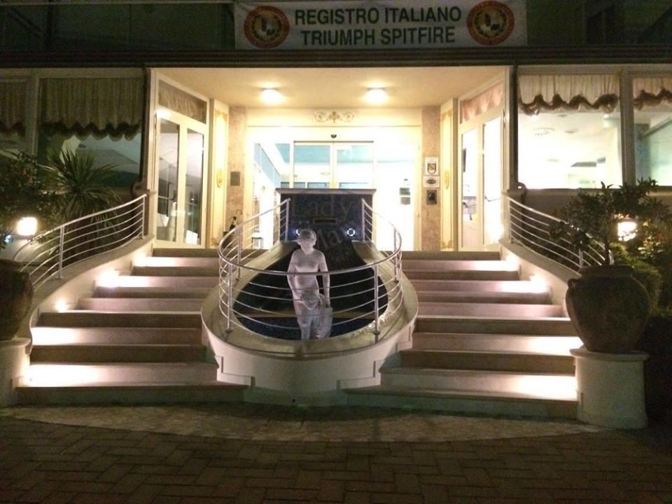 מילאנו מריטימה Hotel Lady Mary מראה חיצוני תמונה