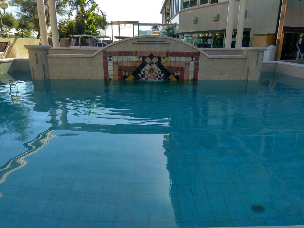 מילאנו מריטימה Hotel Lady Mary מראה חיצוני תמונה