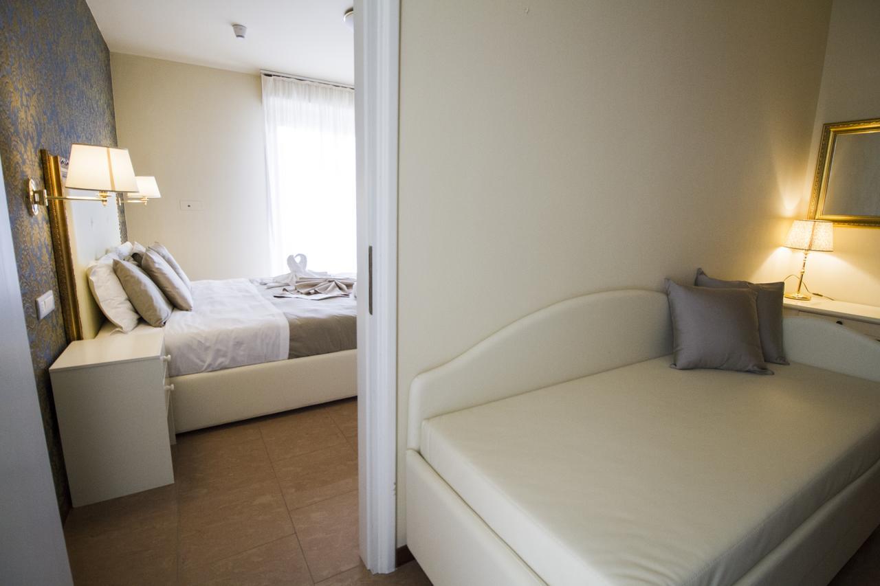 מילאנו מריטימה Hotel Lady Mary מראה חיצוני תמונה
