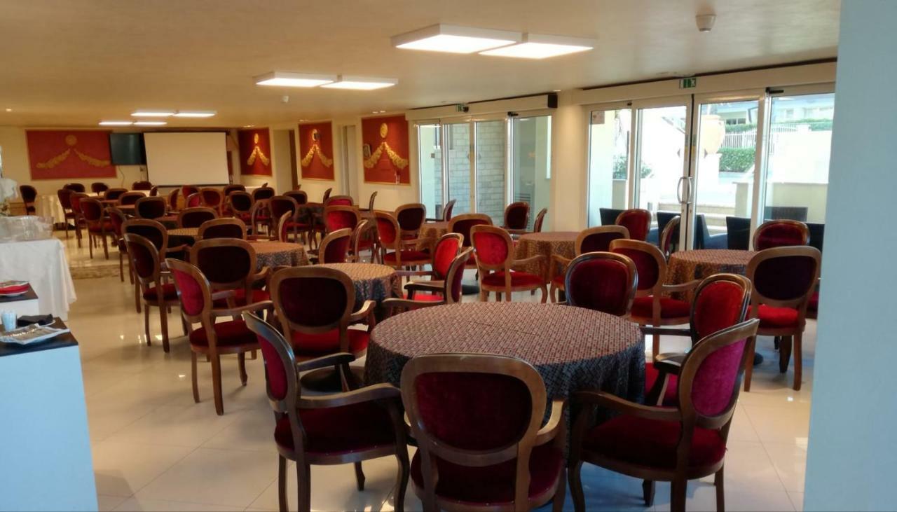 מילאנו מריטימה Hotel Lady Mary מראה חיצוני תמונה